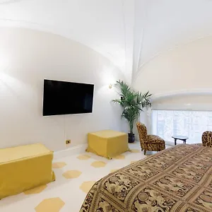 https://rione-monti-best-holiday.it-romehotels.com